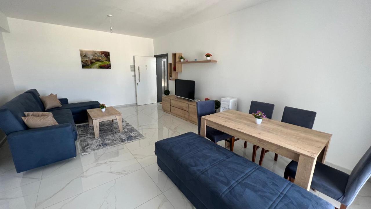 Tetris Apartment Spacious Comfortable 尼科西亚 客房 照片