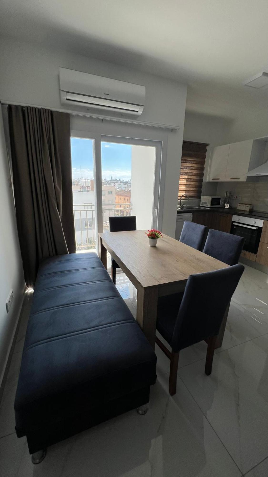 Tetris Apartment Spacious Comfortable 尼科西亚 客房 照片