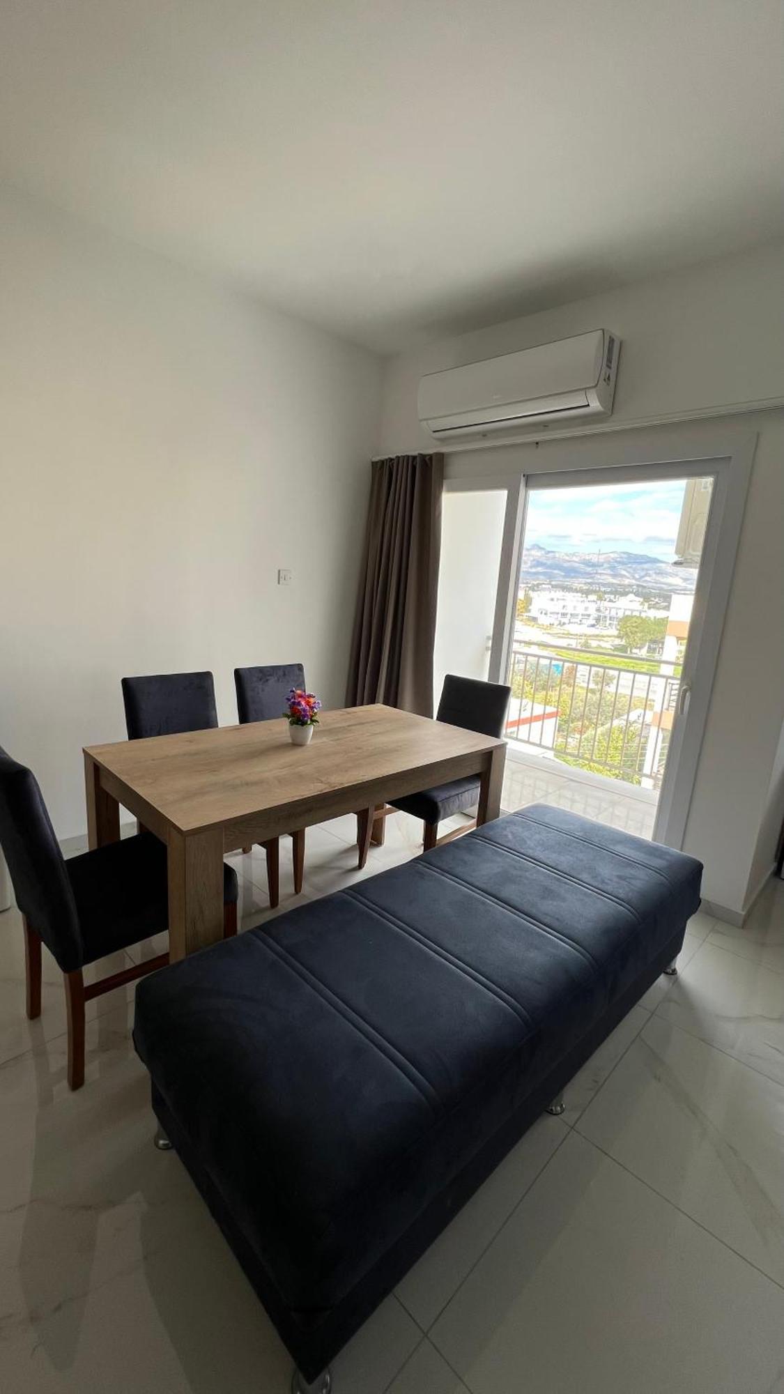 Tetris Apartment Spacious Comfortable 尼科西亚 客房 照片